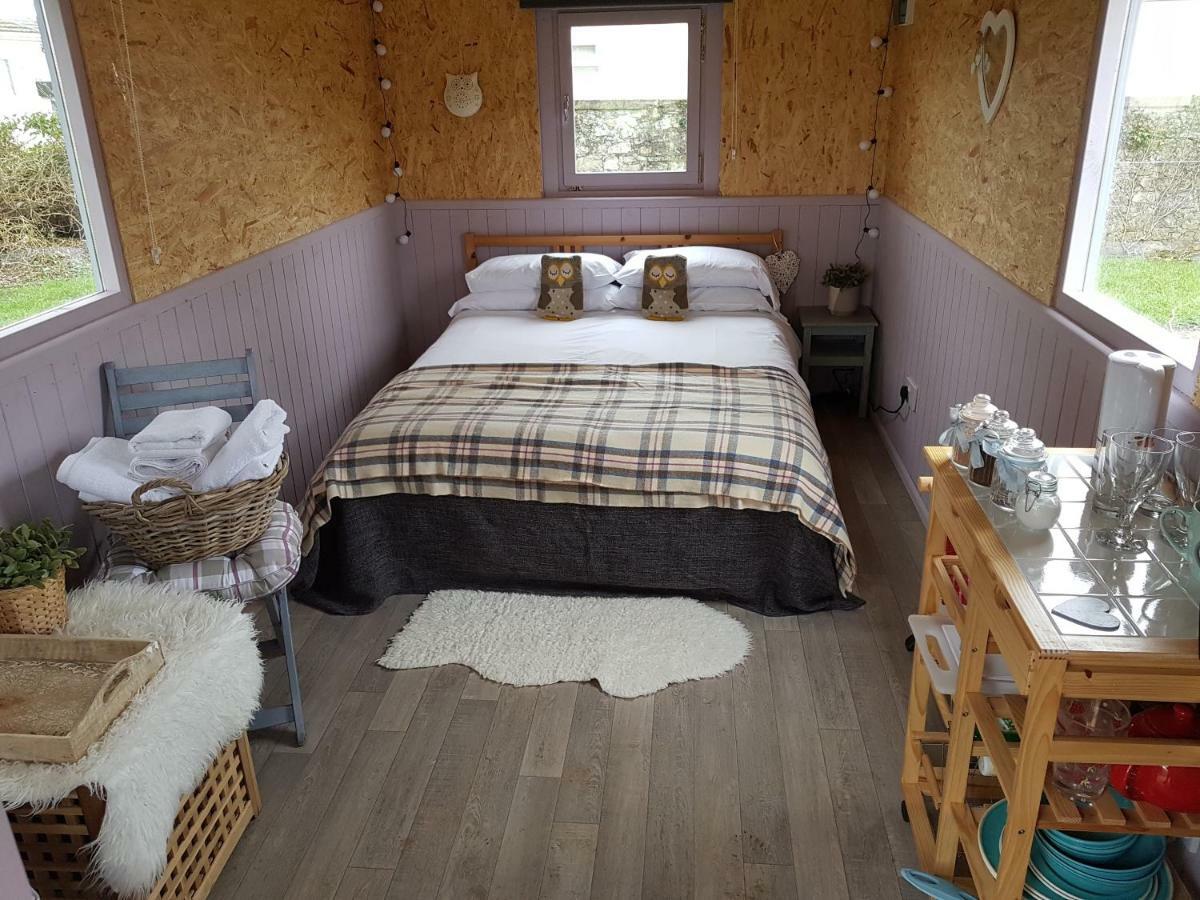 Acorn Camping And Caravan Park Llantwit Major Buitenkant foto