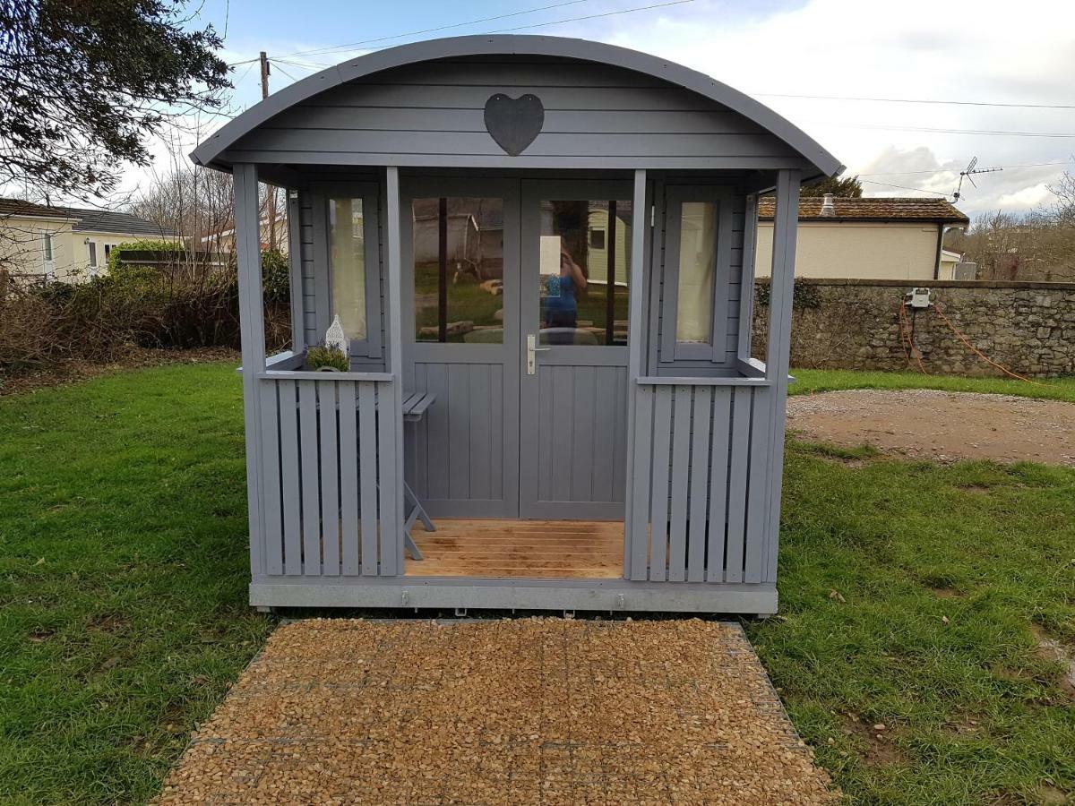 Acorn Camping And Caravan Park Llantwit Major Buitenkant foto