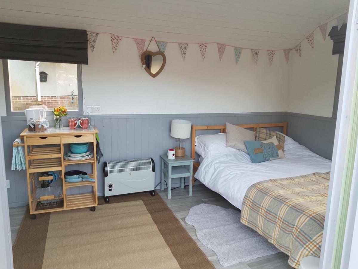 Acorn Camping And Caravan Park Llantwit Major Buitenkant foto