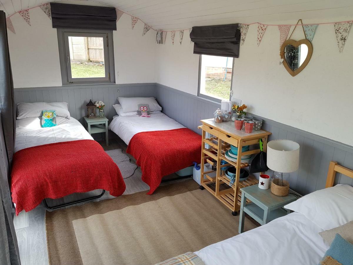 Acorn Camping And Caravan Park Llantwit Major Buitenkant foto