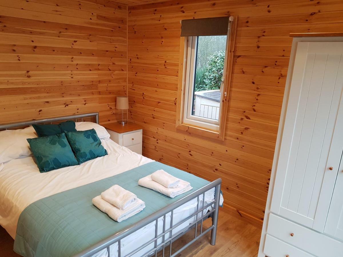 Acorn Camping And Caravan Park Llantwit Major Buitenkant foto
